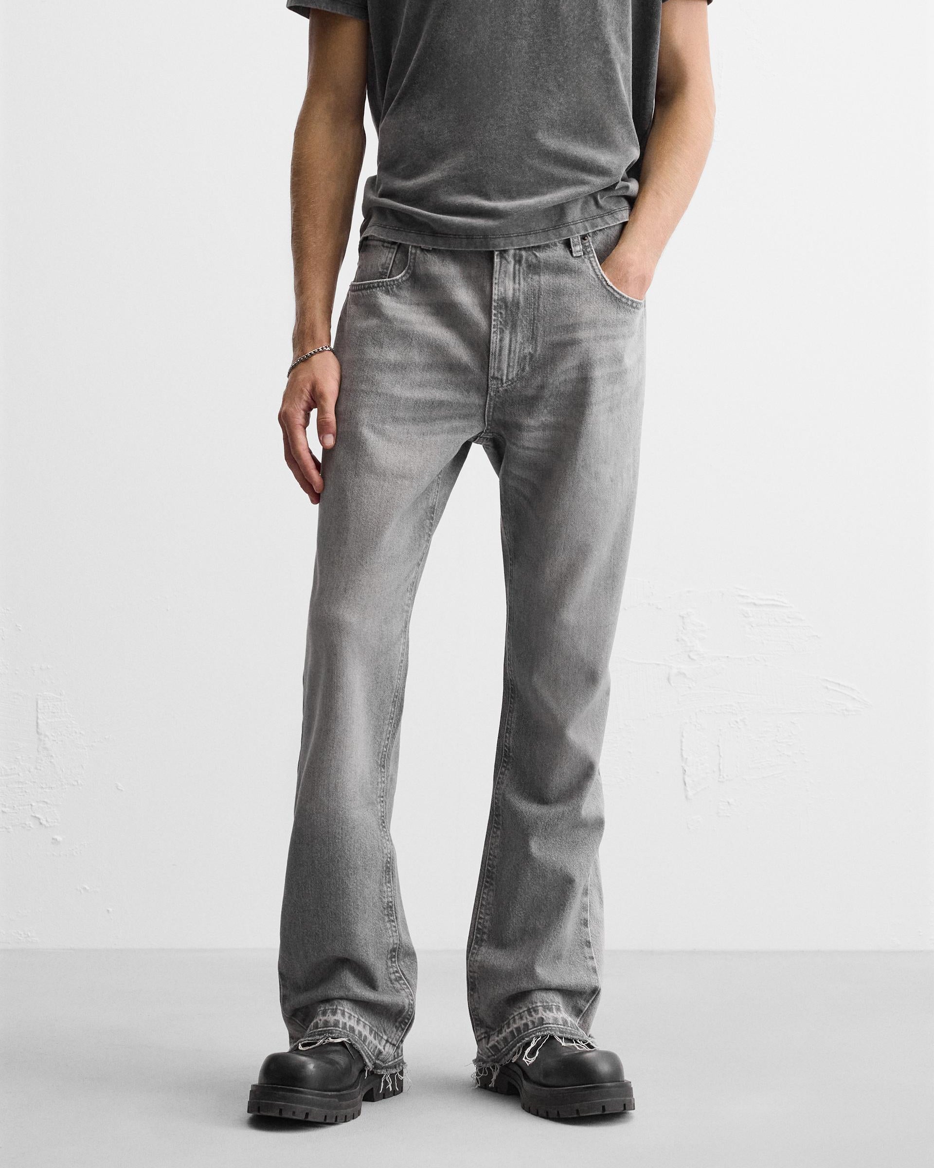 AZAR | FLARED JEANS