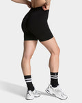 Lift Sculpt Scrunch Shorts "Schwarz"