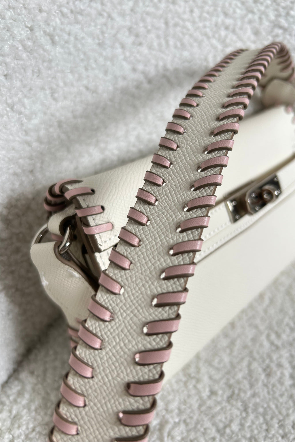 Sac Pochette & Baguette Signature Vanille Fraise