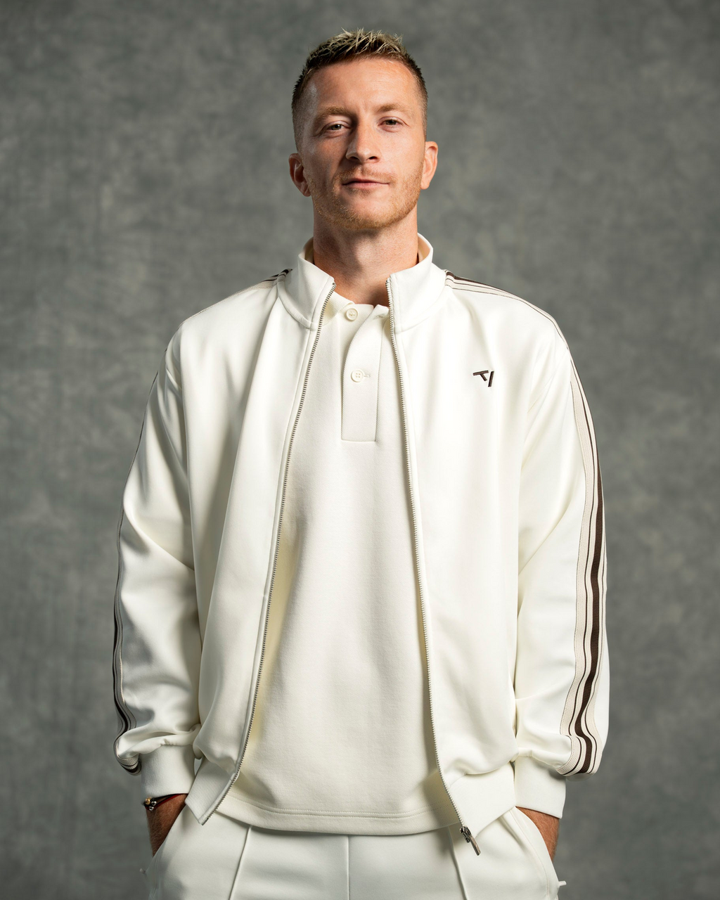 Club Zip Jacke "Off White"