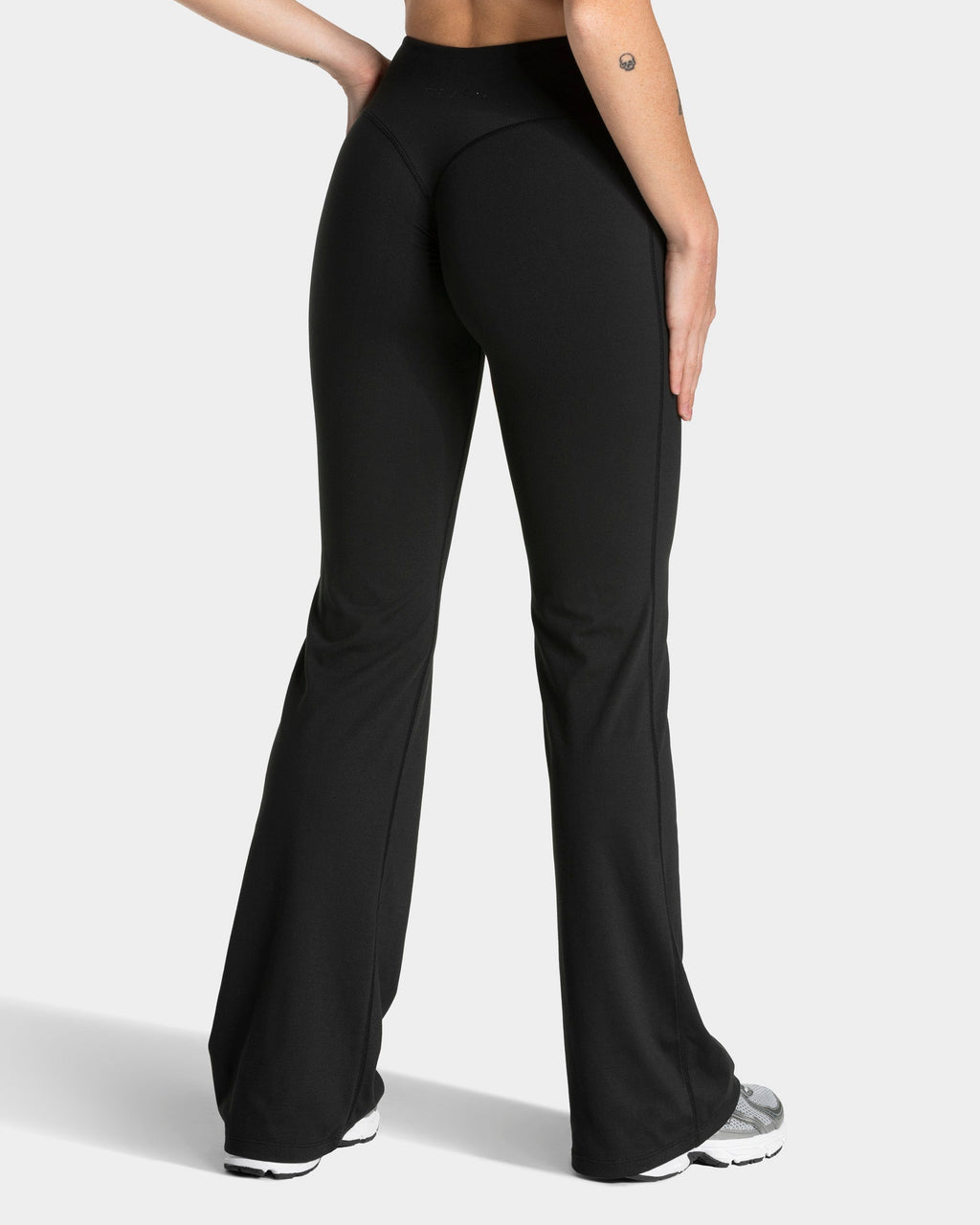 Allrounder Sculpt Scrunch Flared Leggings Regular "Schwarz"
