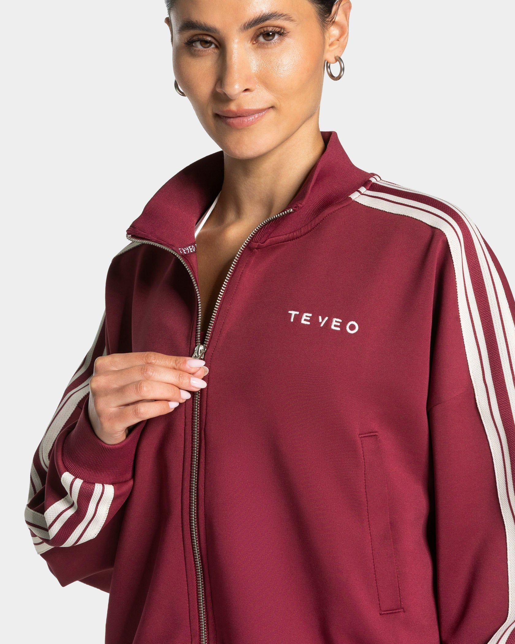 Club Cropped Zip Jacke "Weinrot"