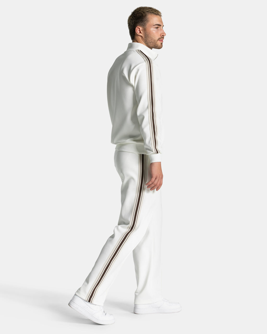 Club Straight Leg Jogger "Off White"