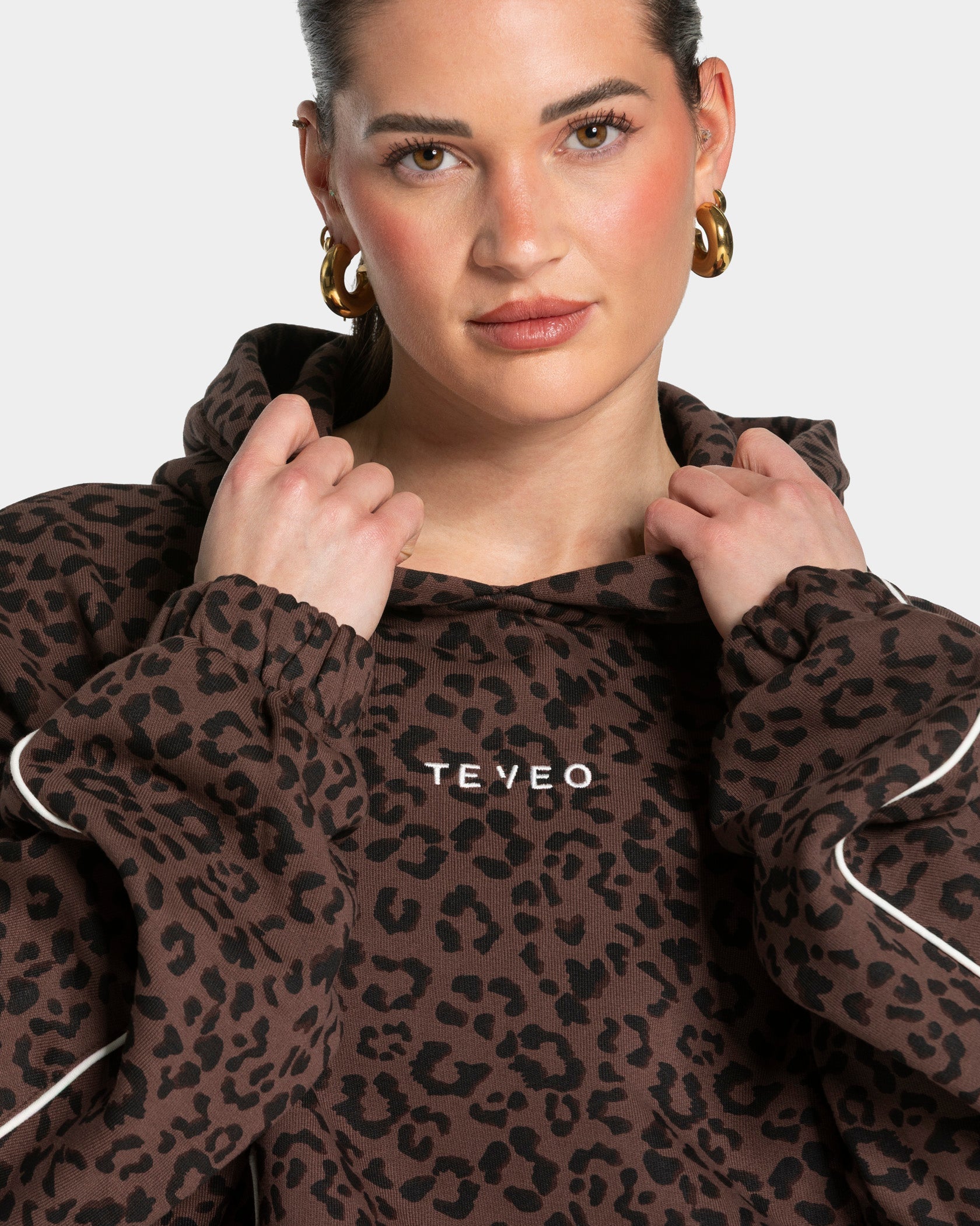 Contrastline Hooded Sweater "Leo Espresso"