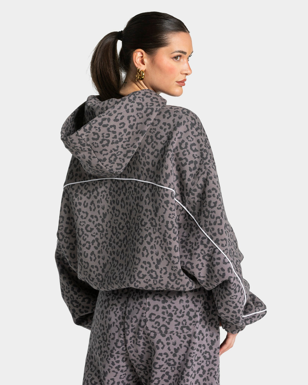 Contrastline Hooded Sweater "Leo Graphit"
