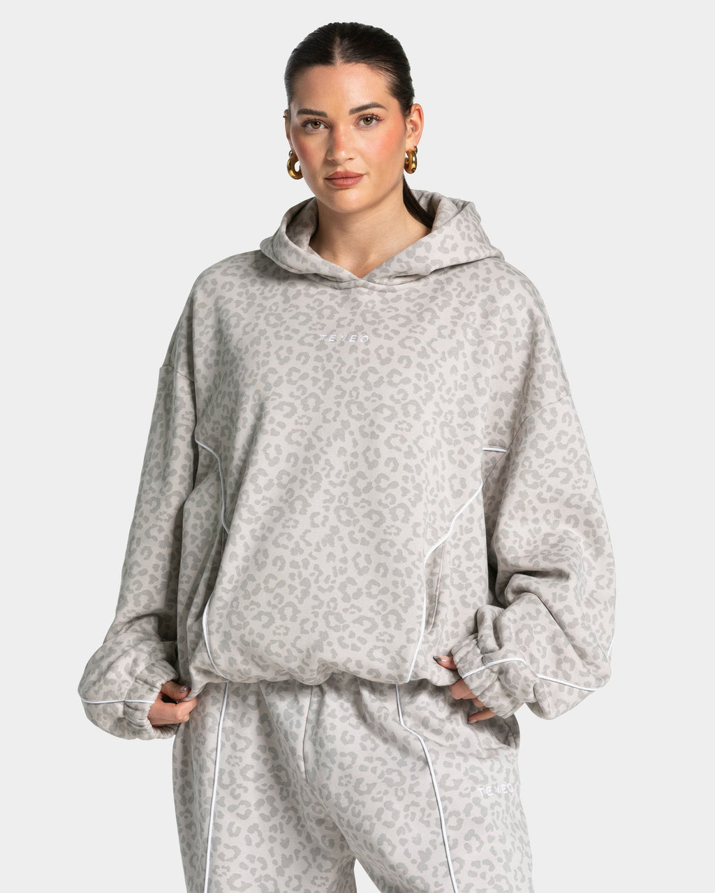 Contrastline Hooded Sweater "Leo Hellgrau"
