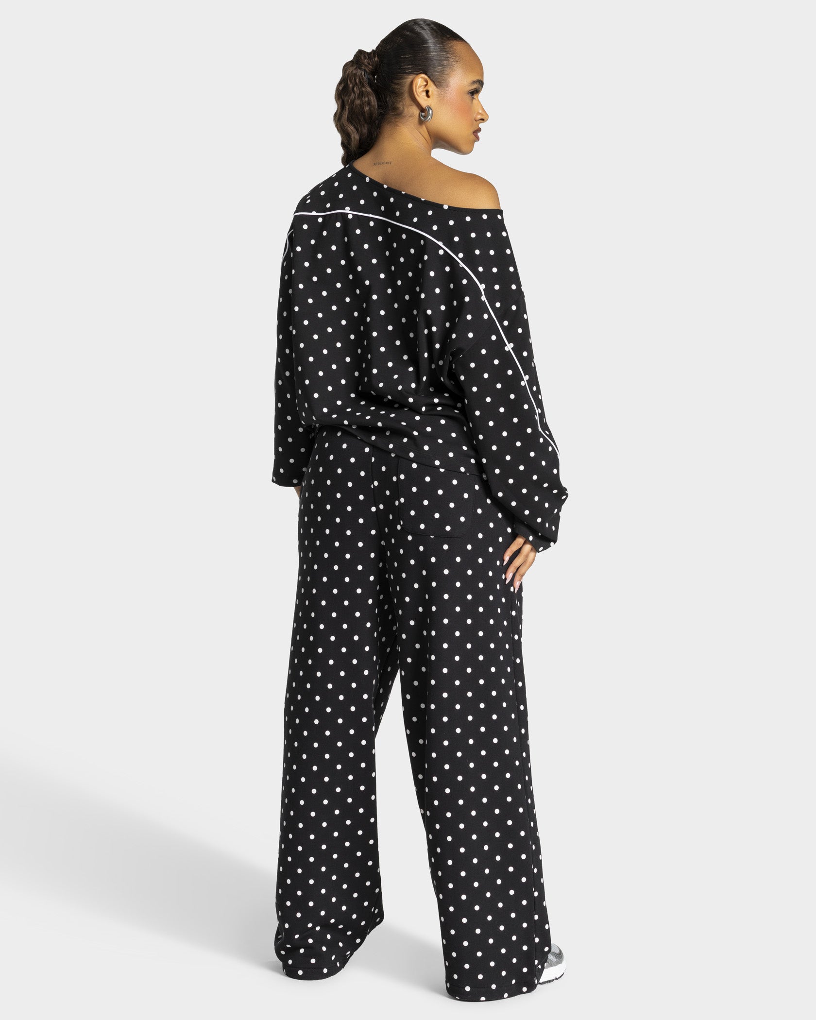 Contrastline Wide Leg Jogger "Polkadot Schwarz"