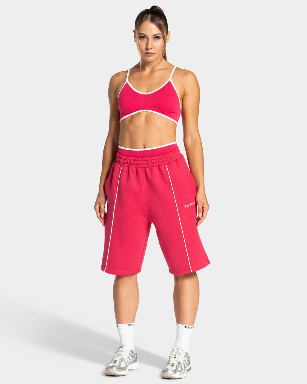 Contrastline Oversized Jorts "Berry"