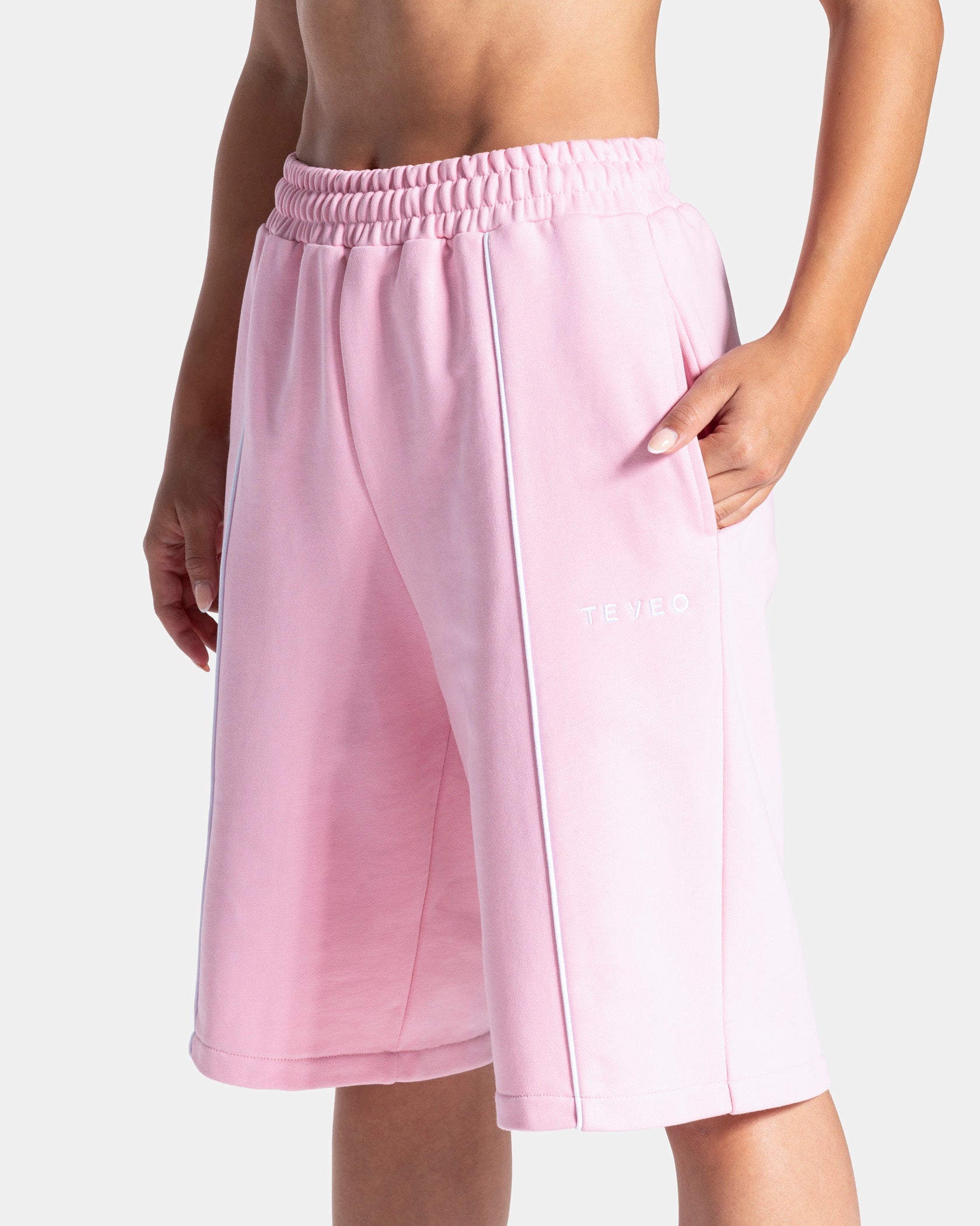 Contrastline Oversized Jorts "True Pink"
