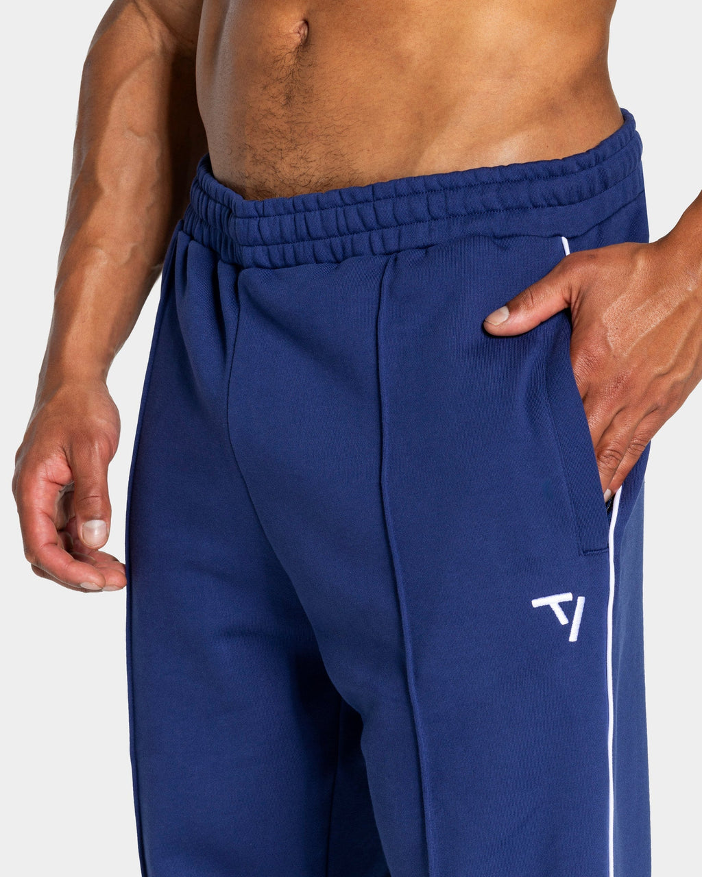 Contrastline Straight Leg Jogger "Indigo"