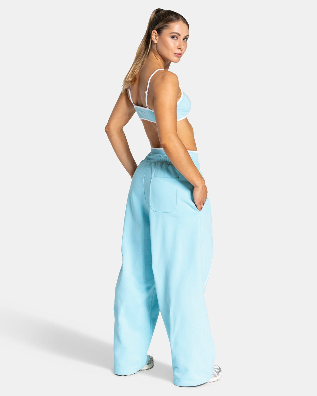 Contrastline Wide Leg Jogger "Arctic Blue"