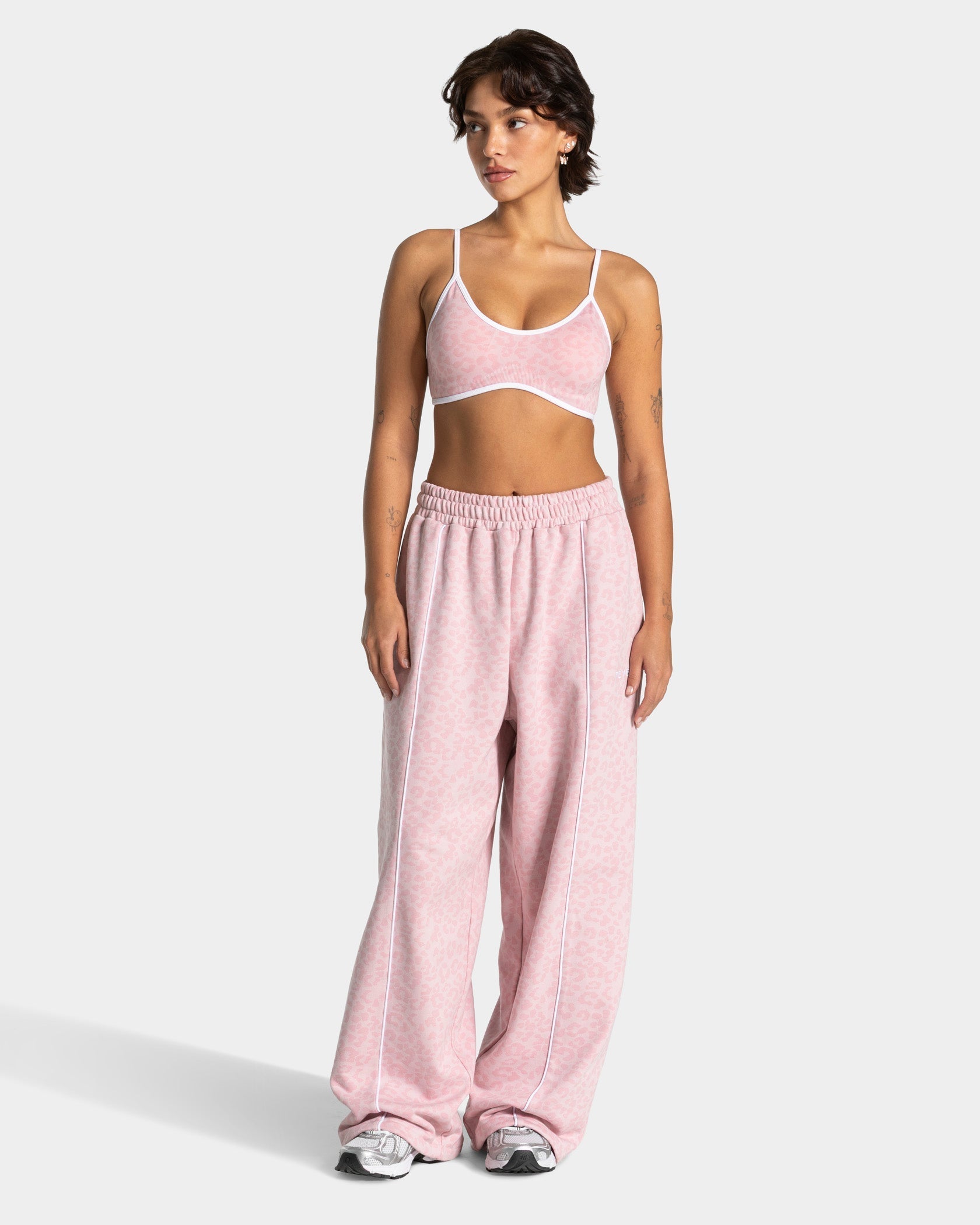 Contrastline Wide Leg Jogger "Leo Rosa"