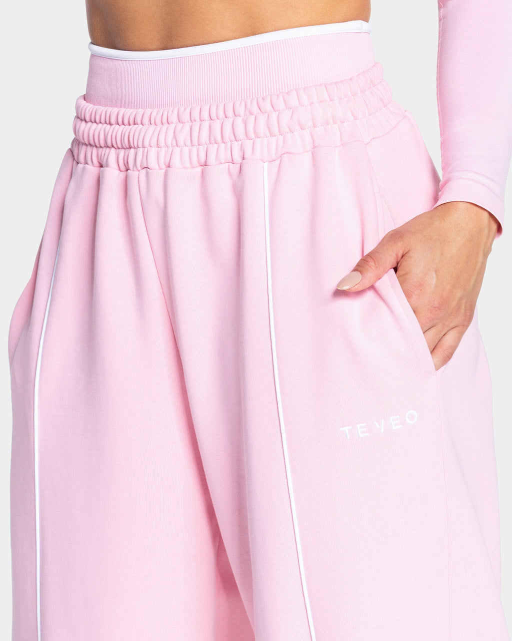 Contrastline Wide Leg Jogger "True Pink"