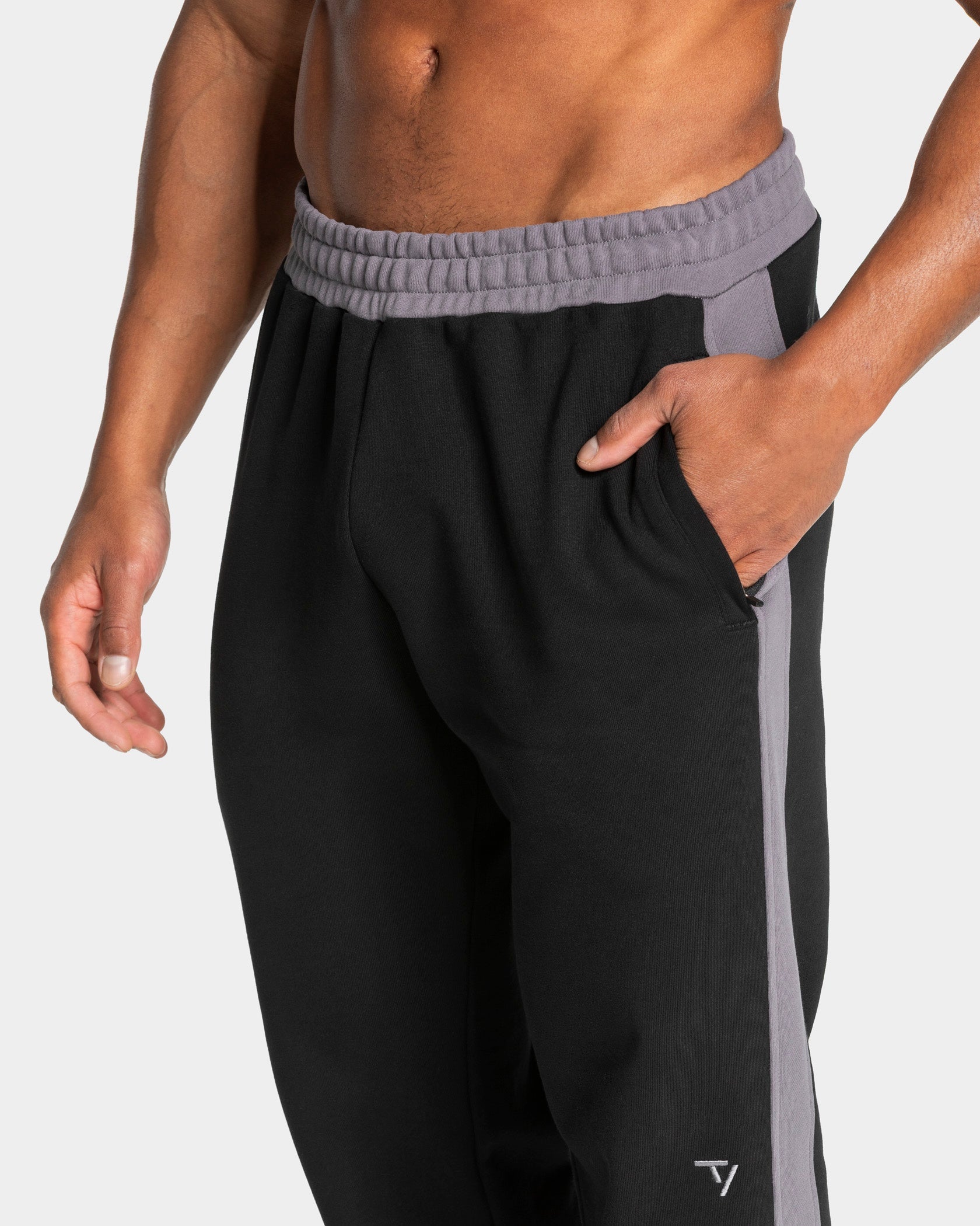Football Straight Leg Jogger "Schwarz"