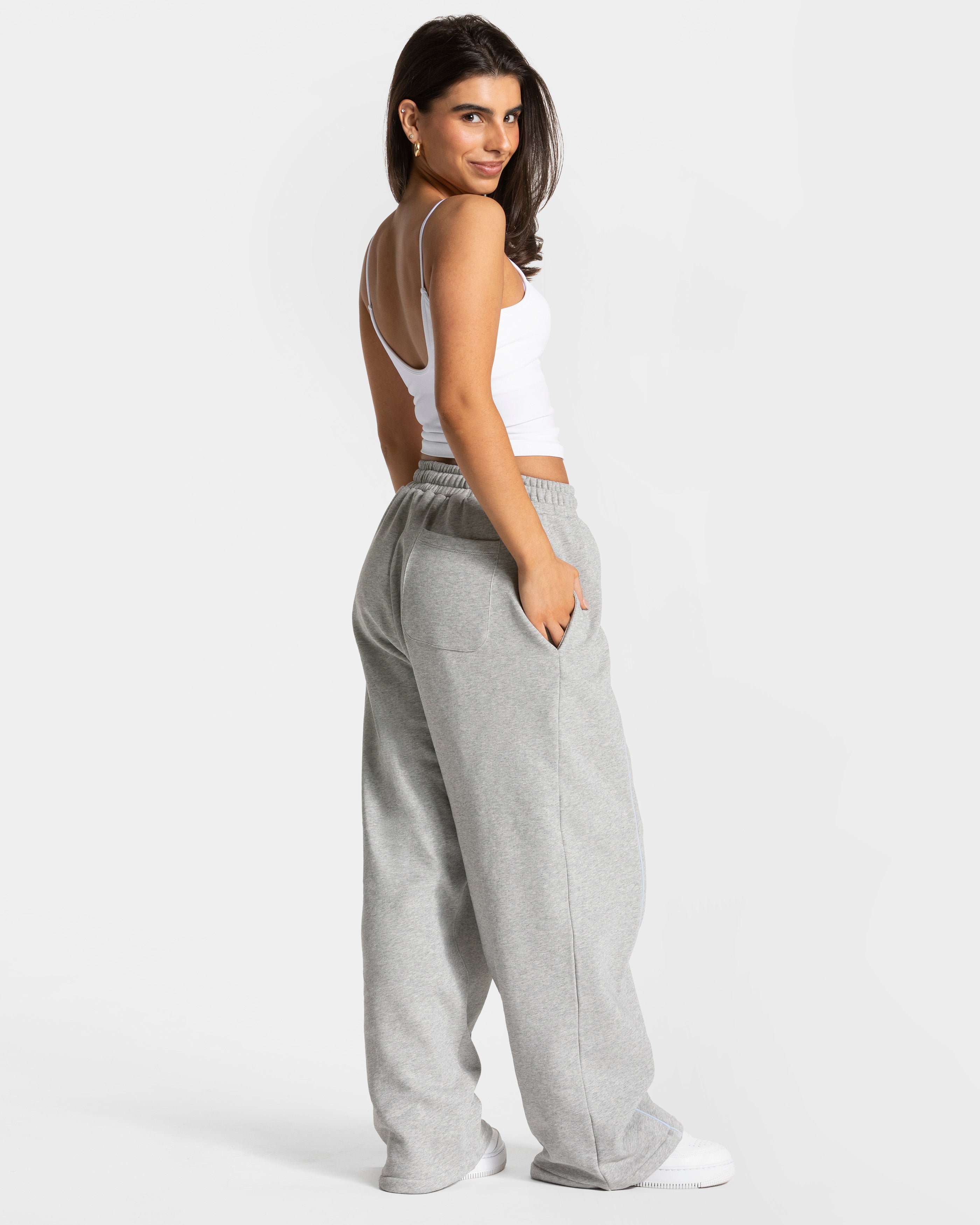 Contrastline Wide Leg Jogger "Hellgrau"