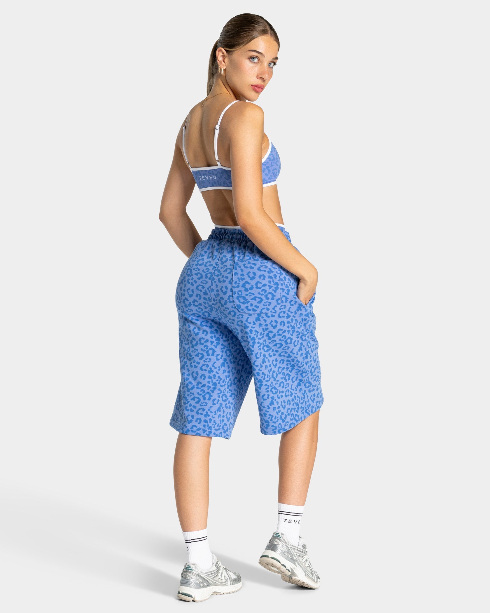 Contrastline Oversized Jorts "Leo Azure"
