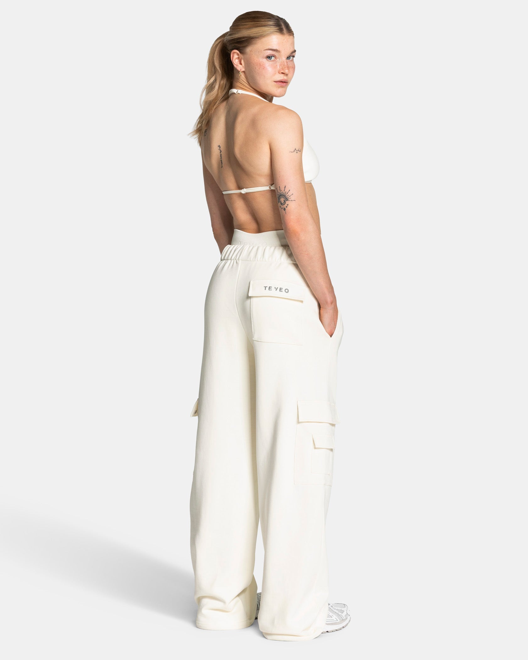 Lift Wide Leg Cargo Jogger "Cloud"