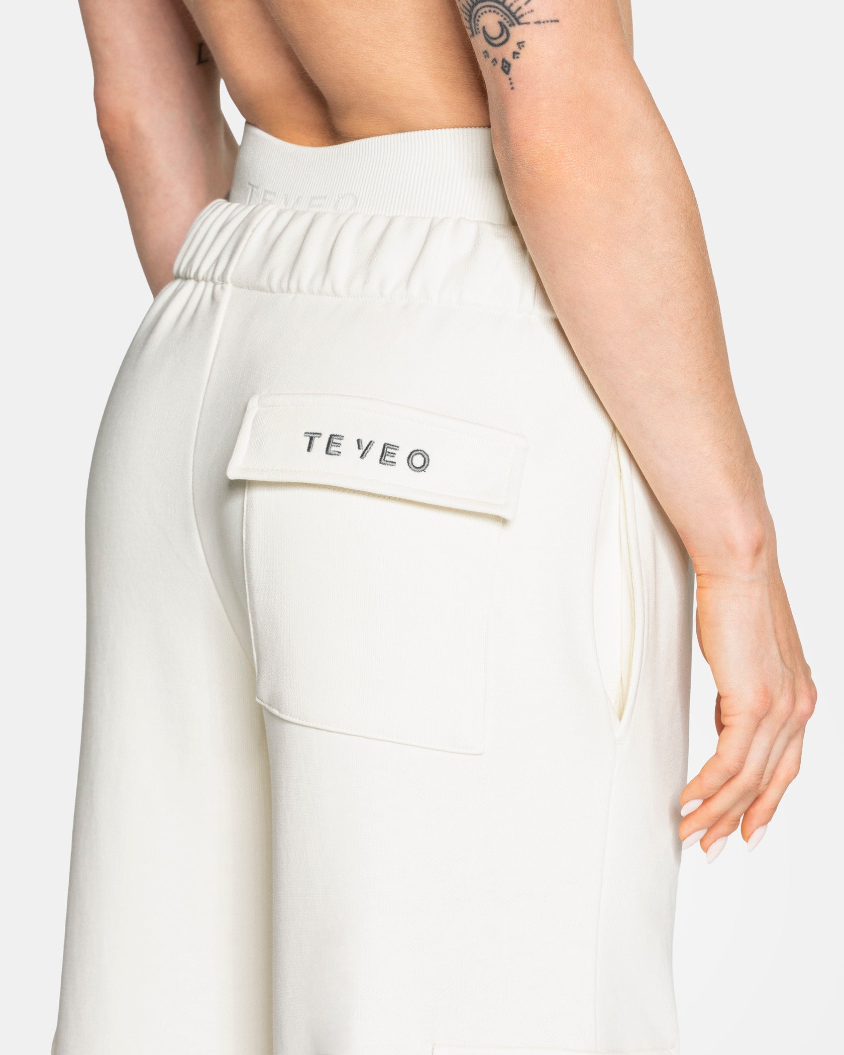 Lift Wide Leg Cargo Jogger "Cloud"
