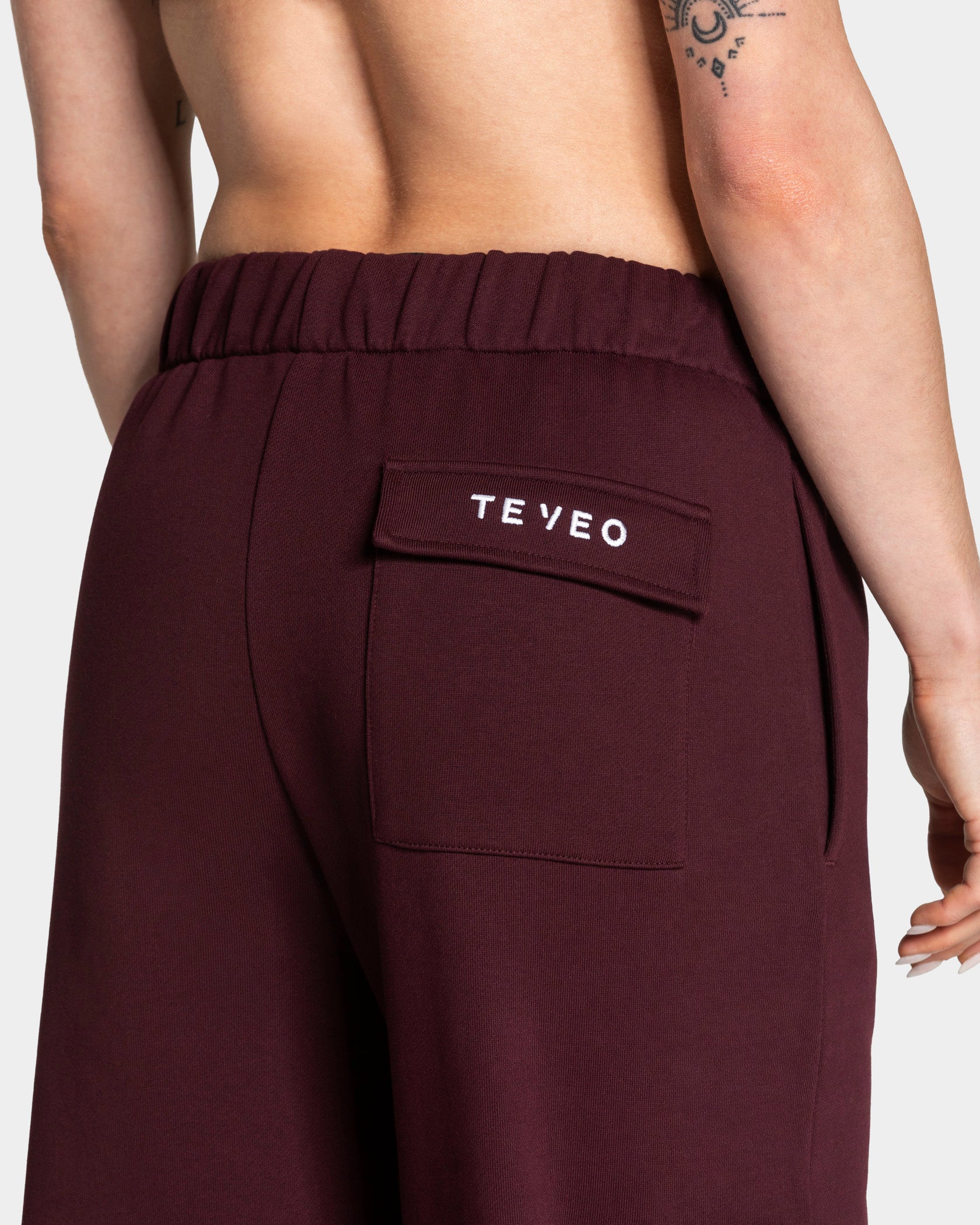 Lift Wide Leg Cargo Jogger "Merlot"