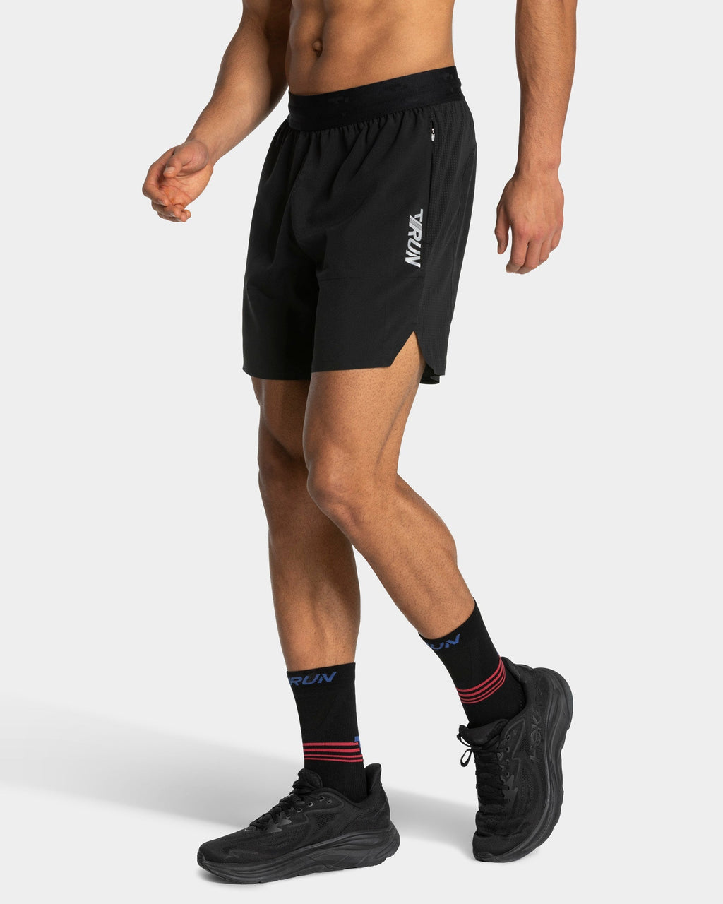 RUN Shorts 7 Inch "Schwarz"