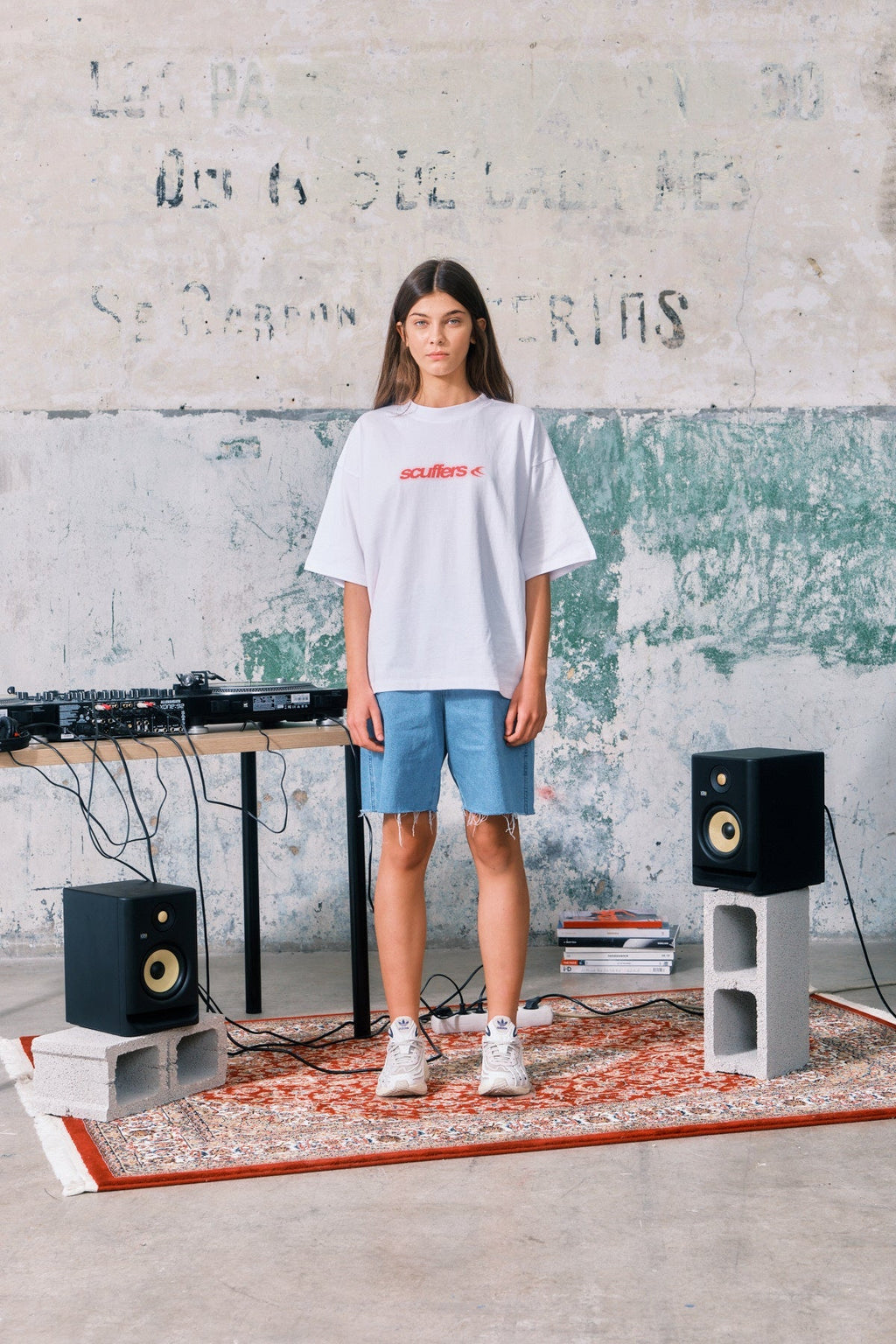 Merchan T-Shirt