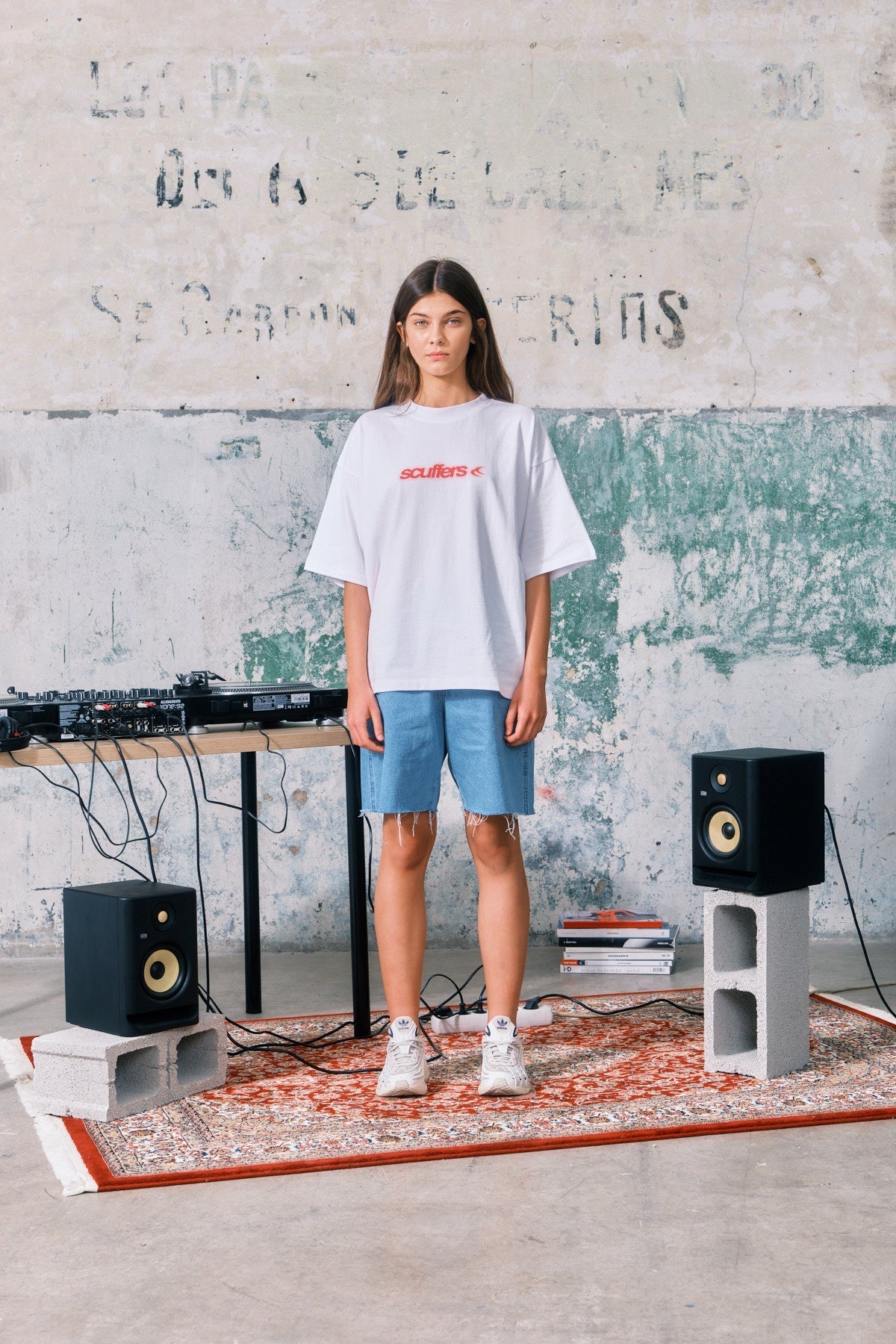 Merchan T-Shirt