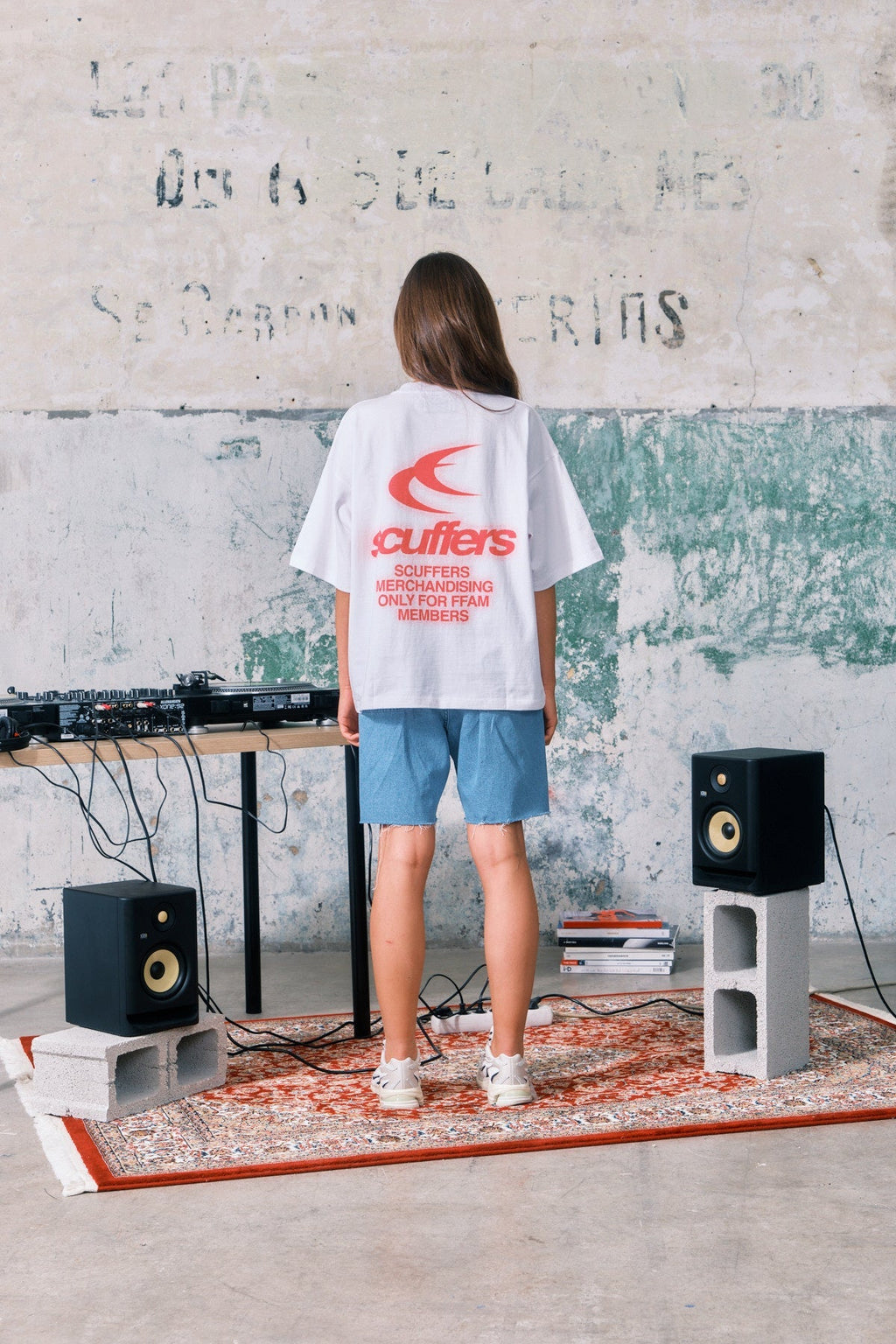 Merchan T-Shirt