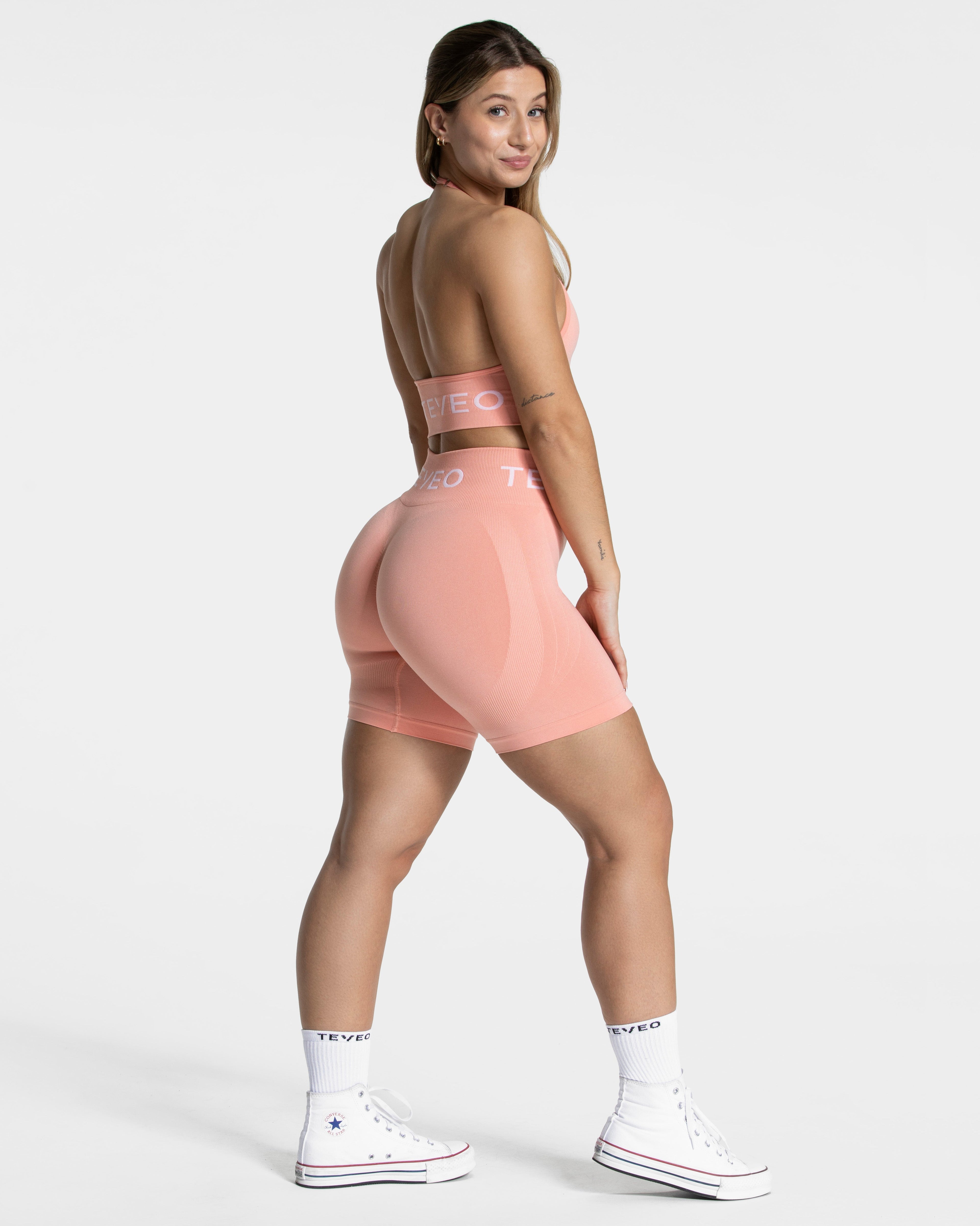 Signature Covert Scrunch Shorts "Peach"
