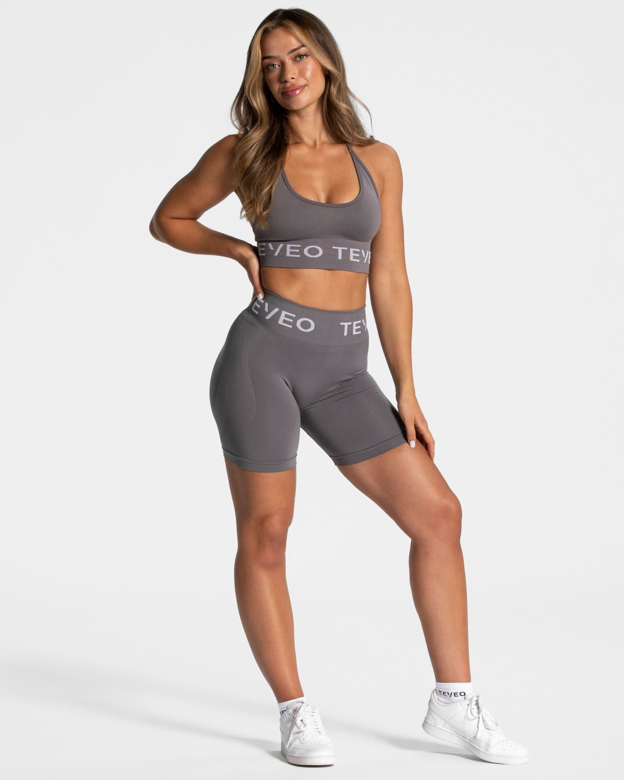 Signature Scrunch Shorts "Graphit"
