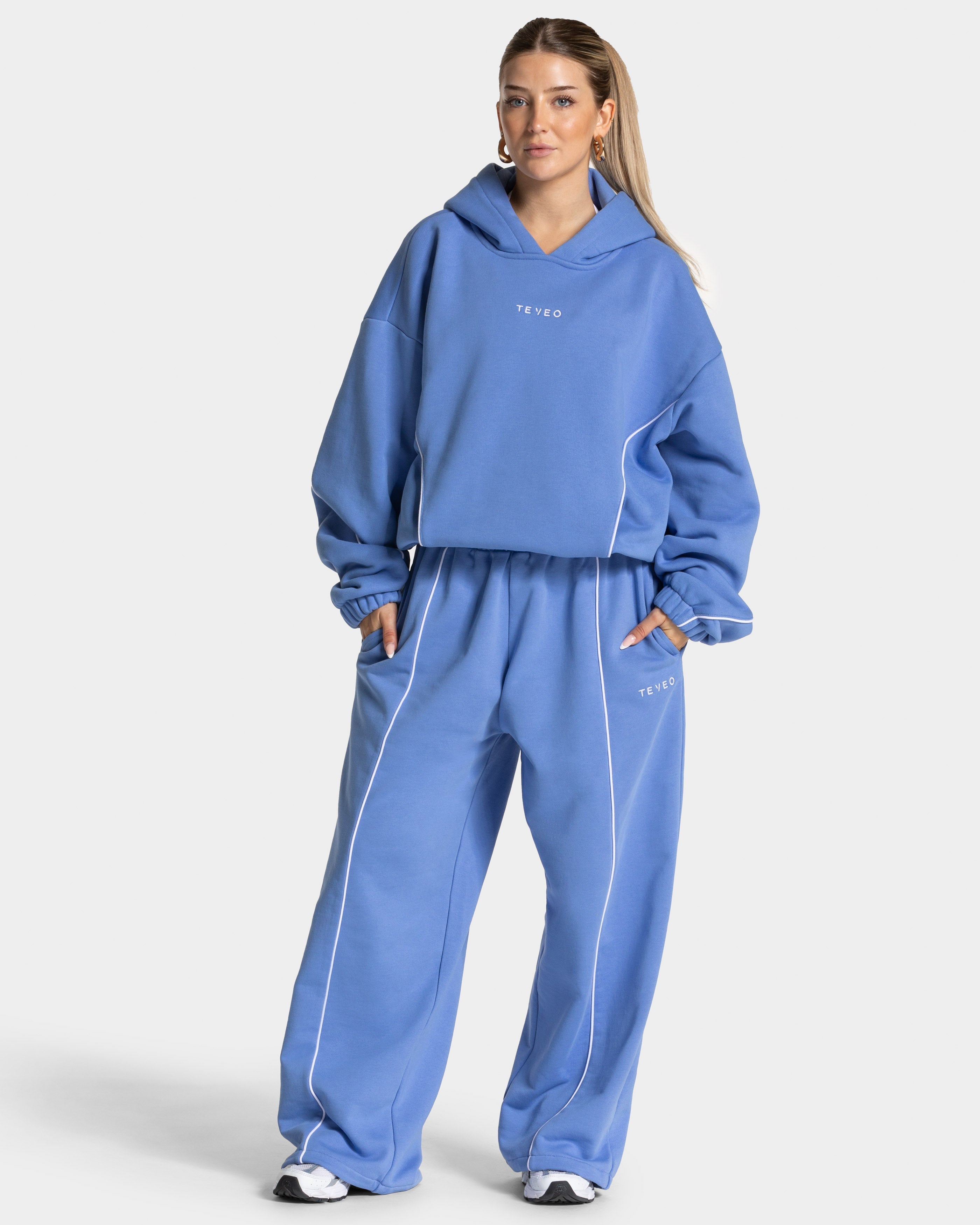 Contrastline Hooded Sweater "Azure"