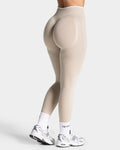 Contrastline Sculpt Scrunch Leggings "Cream"