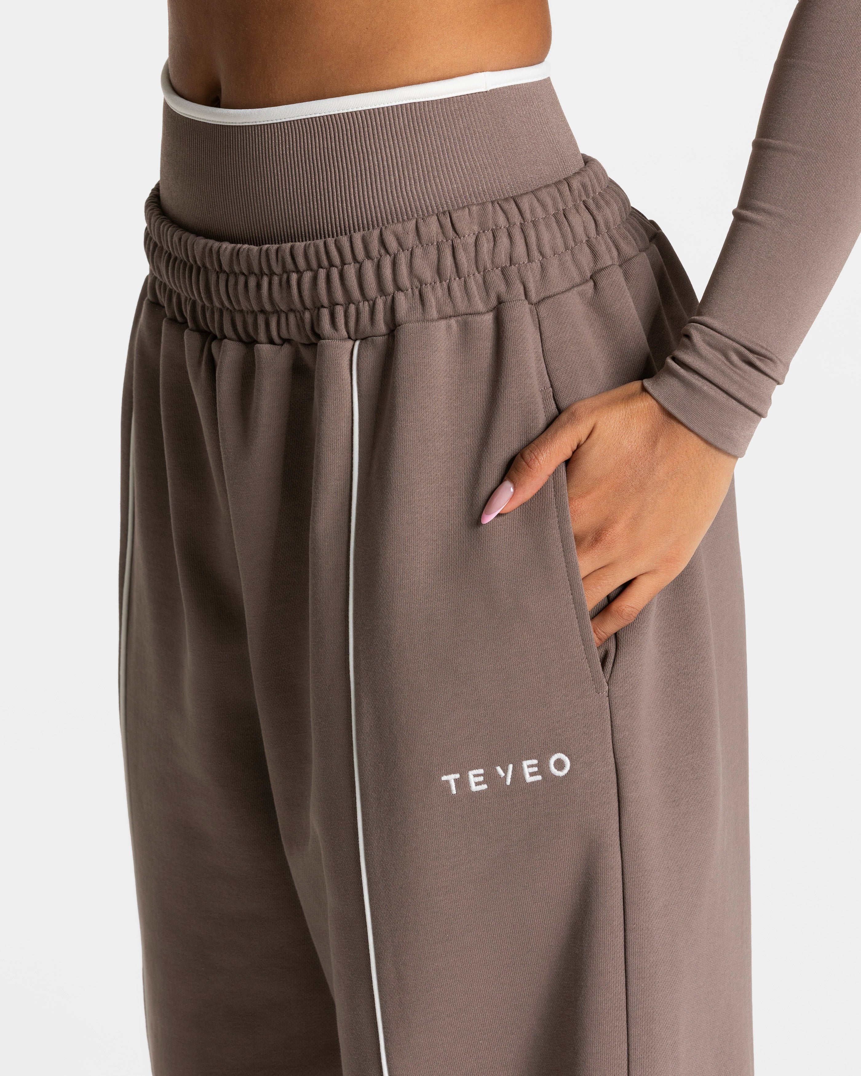 Contrastline Wide Leg Jogger "Mokka"