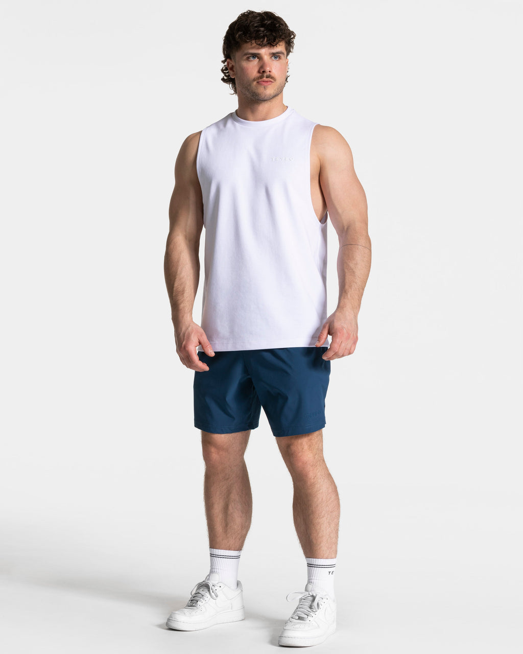 Pace Shorts 7 Inch "Navy"