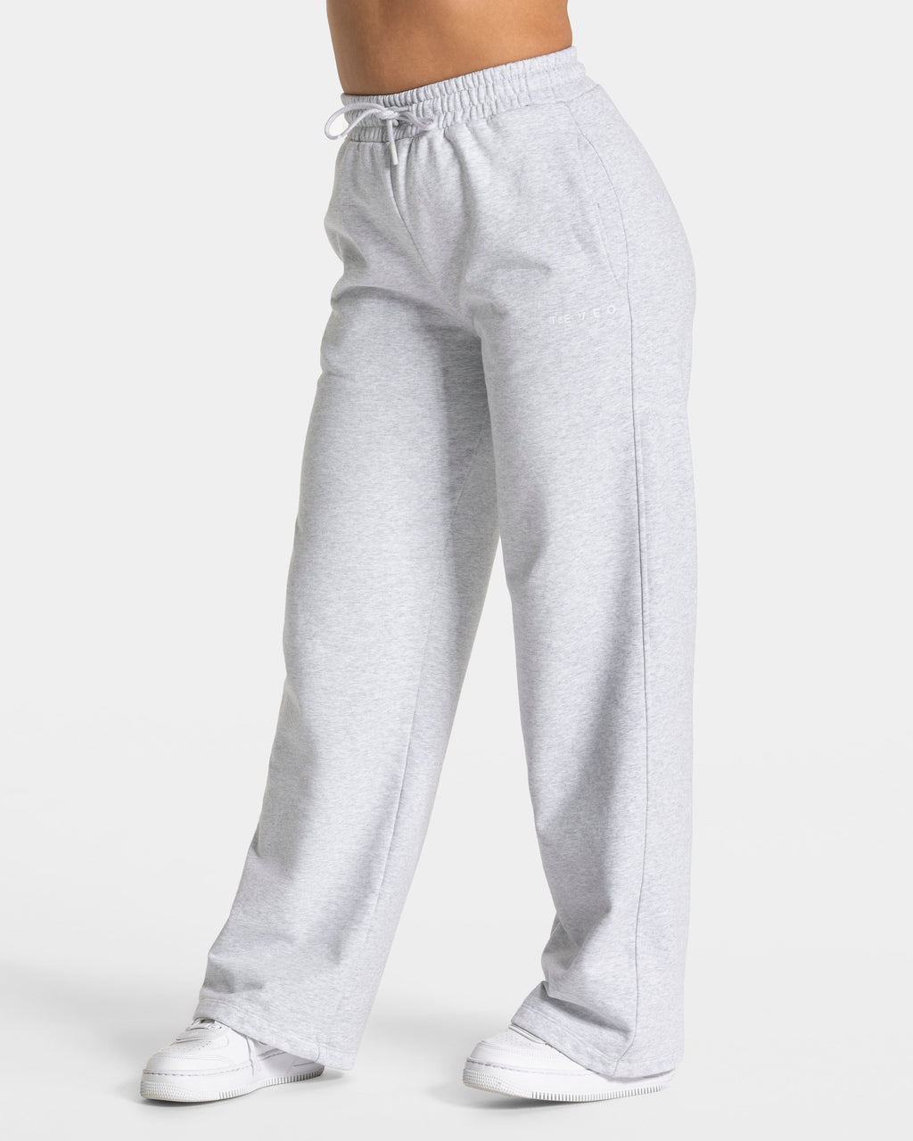 RI’VAIV Straight Leg Jogger "Hellgrau"