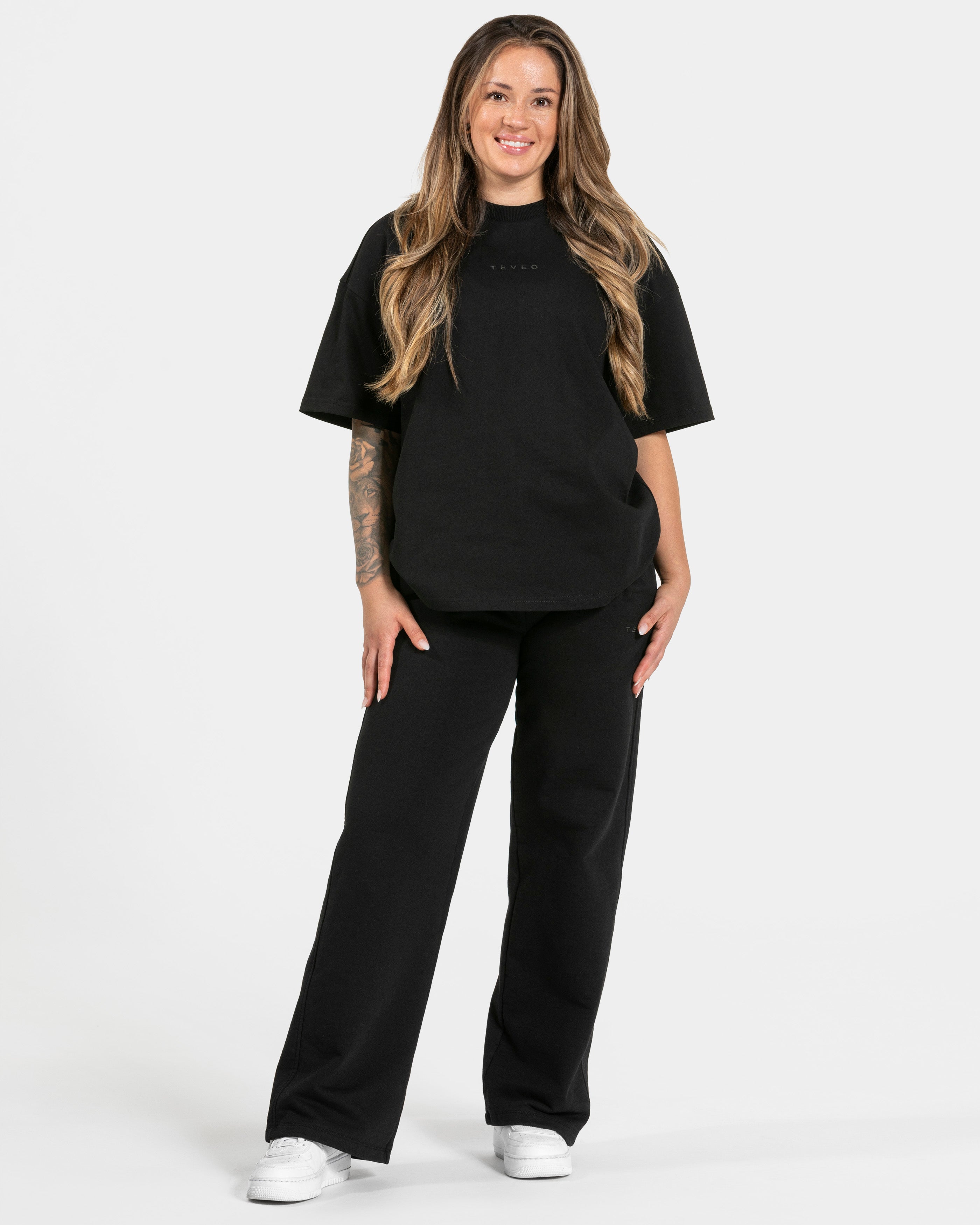 RI’VAIV Oversized T-Shirt "Schwarz"