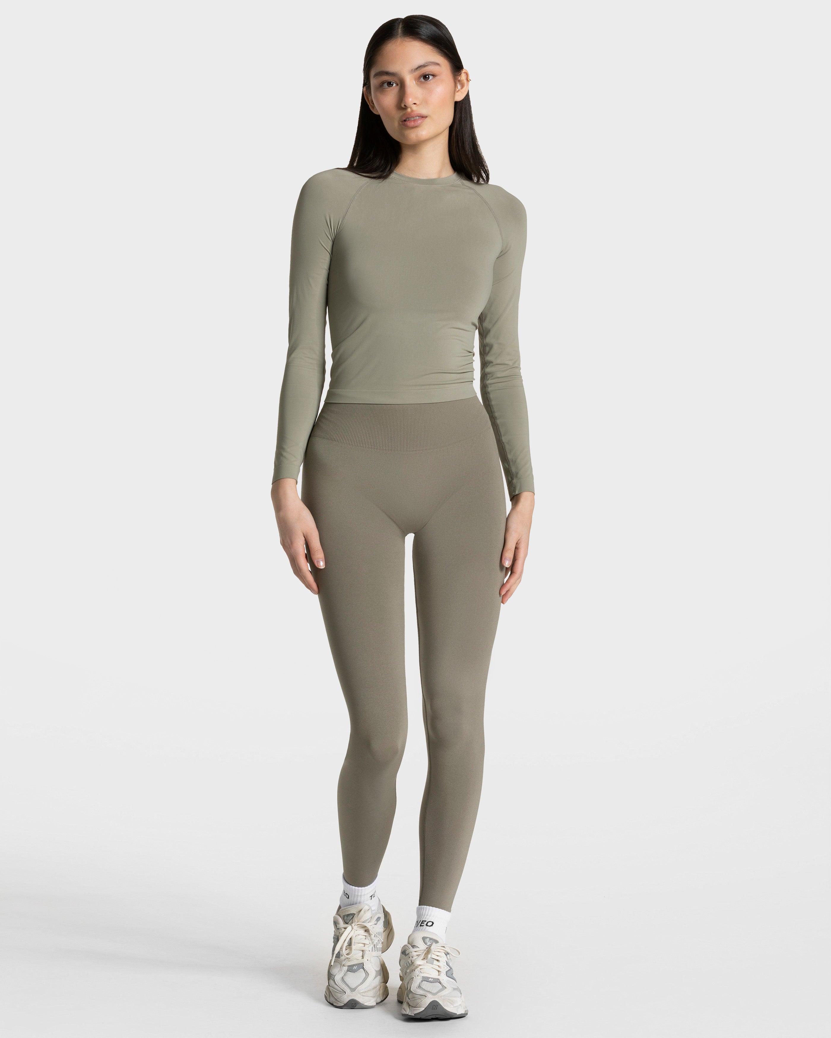 Timeless Pro Longsleeve  "Khaki"
