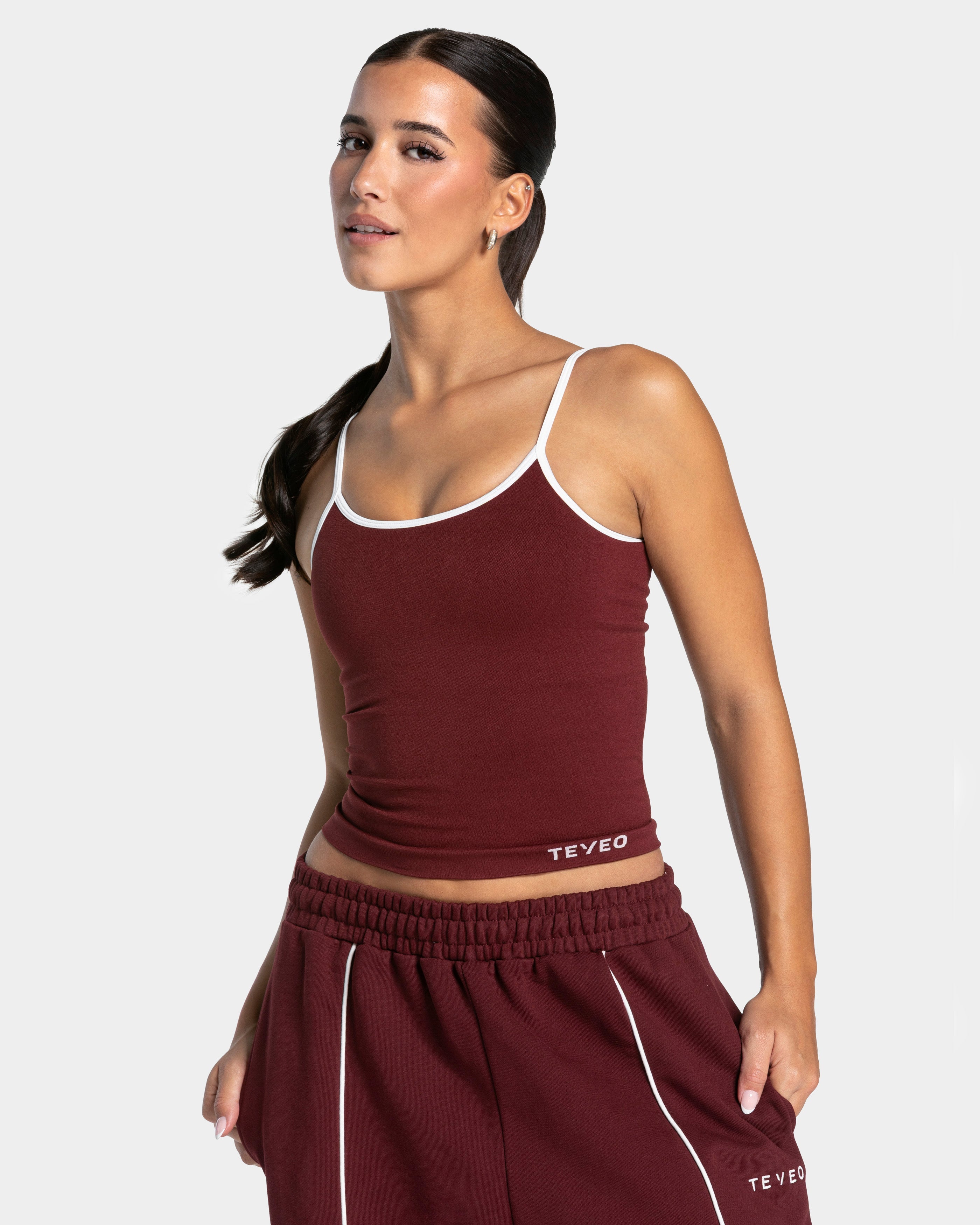 Contrastline Cami Top "Weinrot"